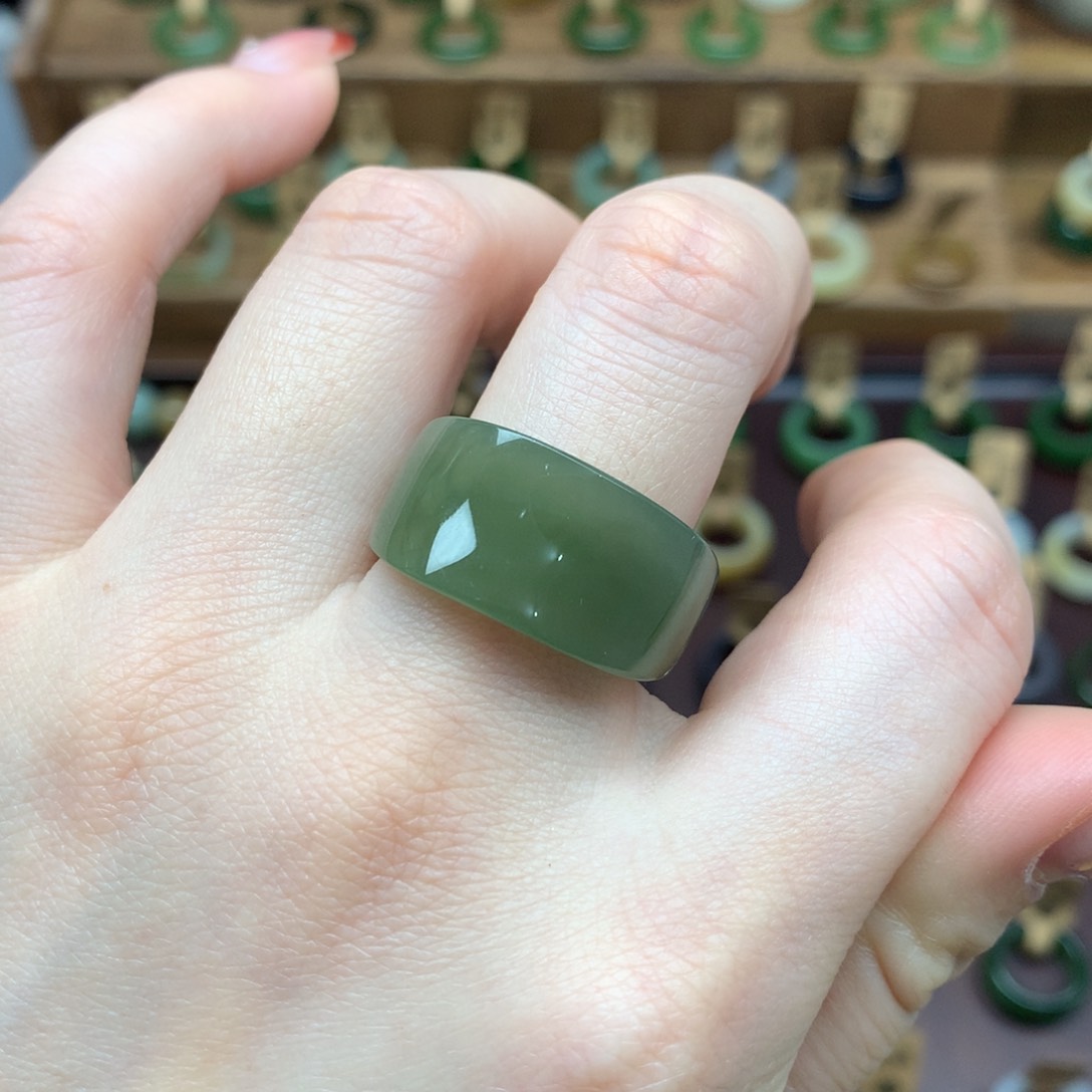 和田玉戒指未镶嵌