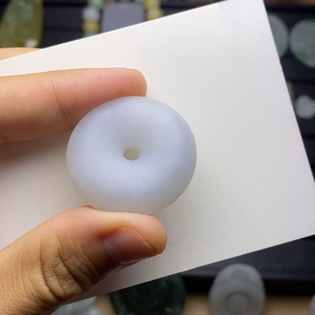 定制翡翠未镶嵌平安扣