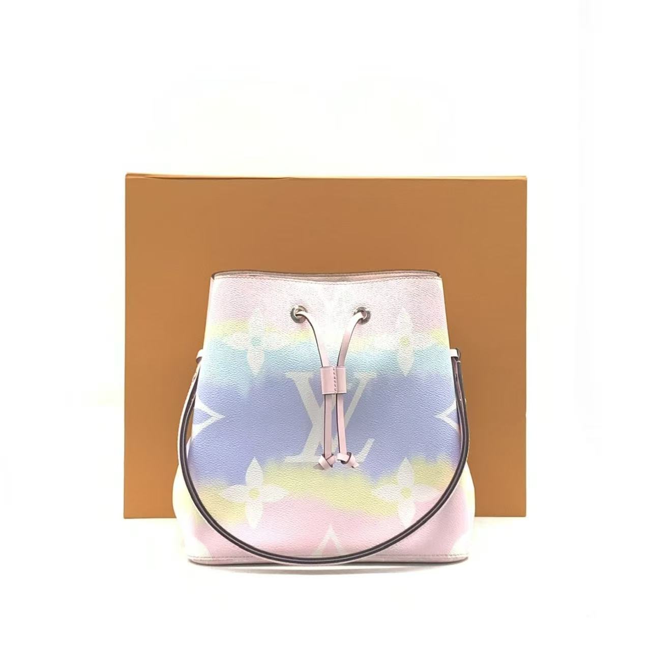 95新 LouisVuitton/路易威登 【安则专属】彩色中号水桶包