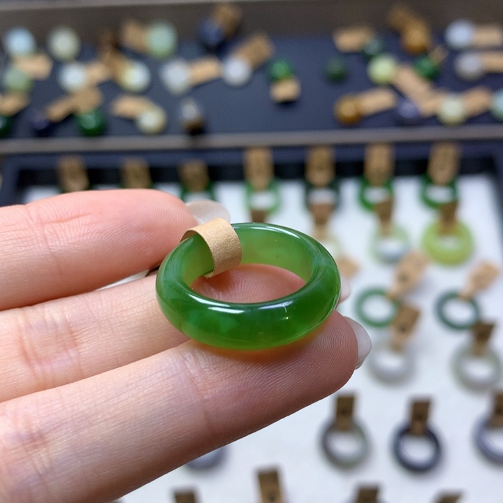 和田玉戒指未镶嵌