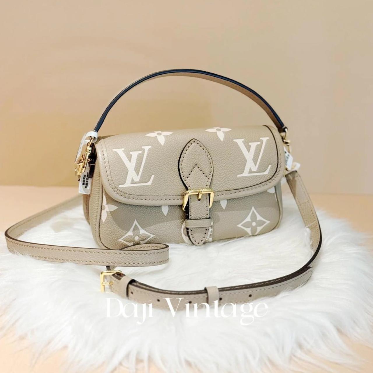 99新 LouisVuitton/路易威登 大吉中古/Lv大象灰法棍nano手提斜挎