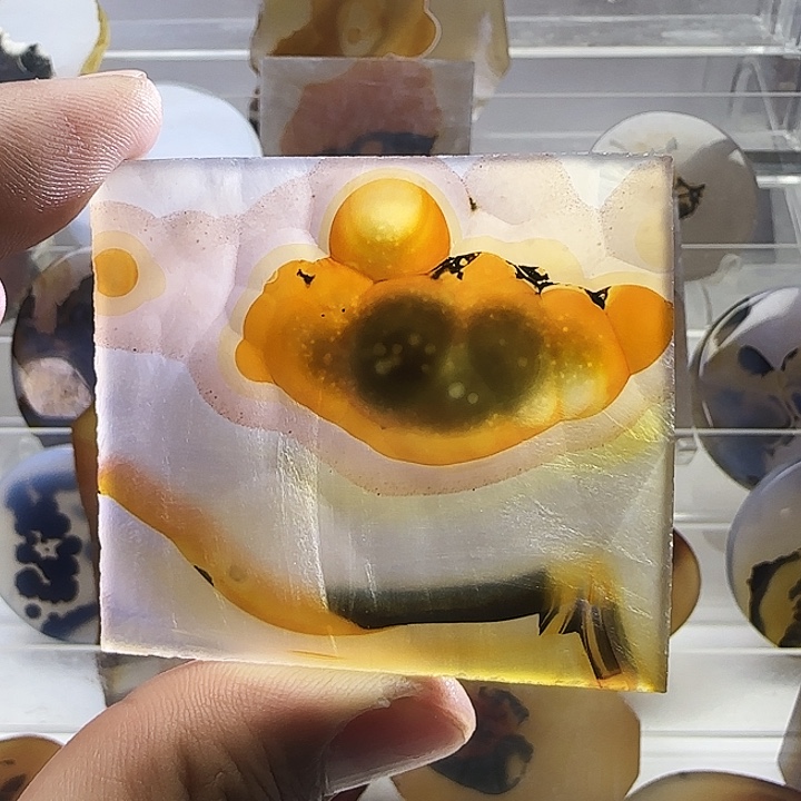 玛瑙/玉髓未镶嵌珠宝奇石