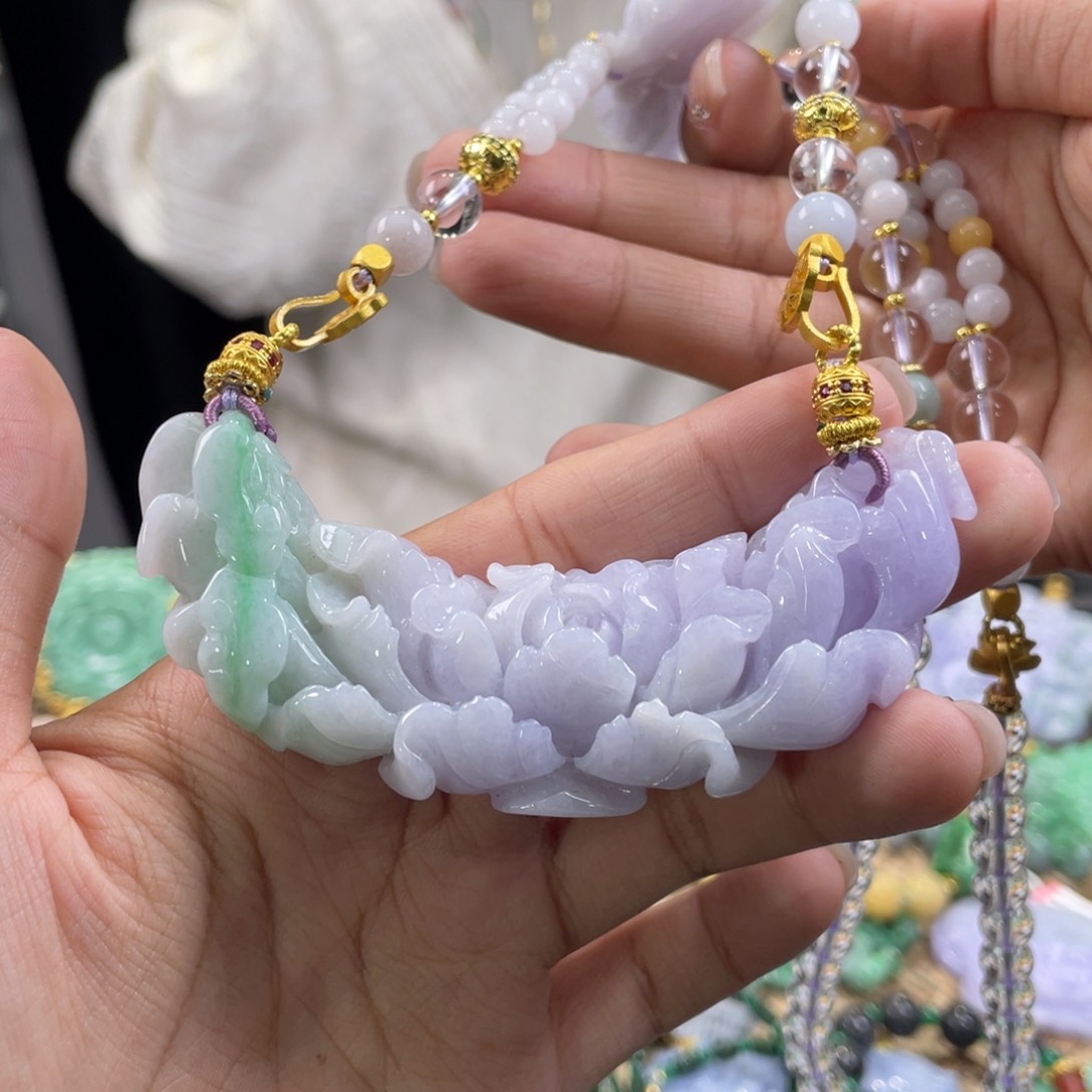 翡翠颈饰未镶嵌代编织