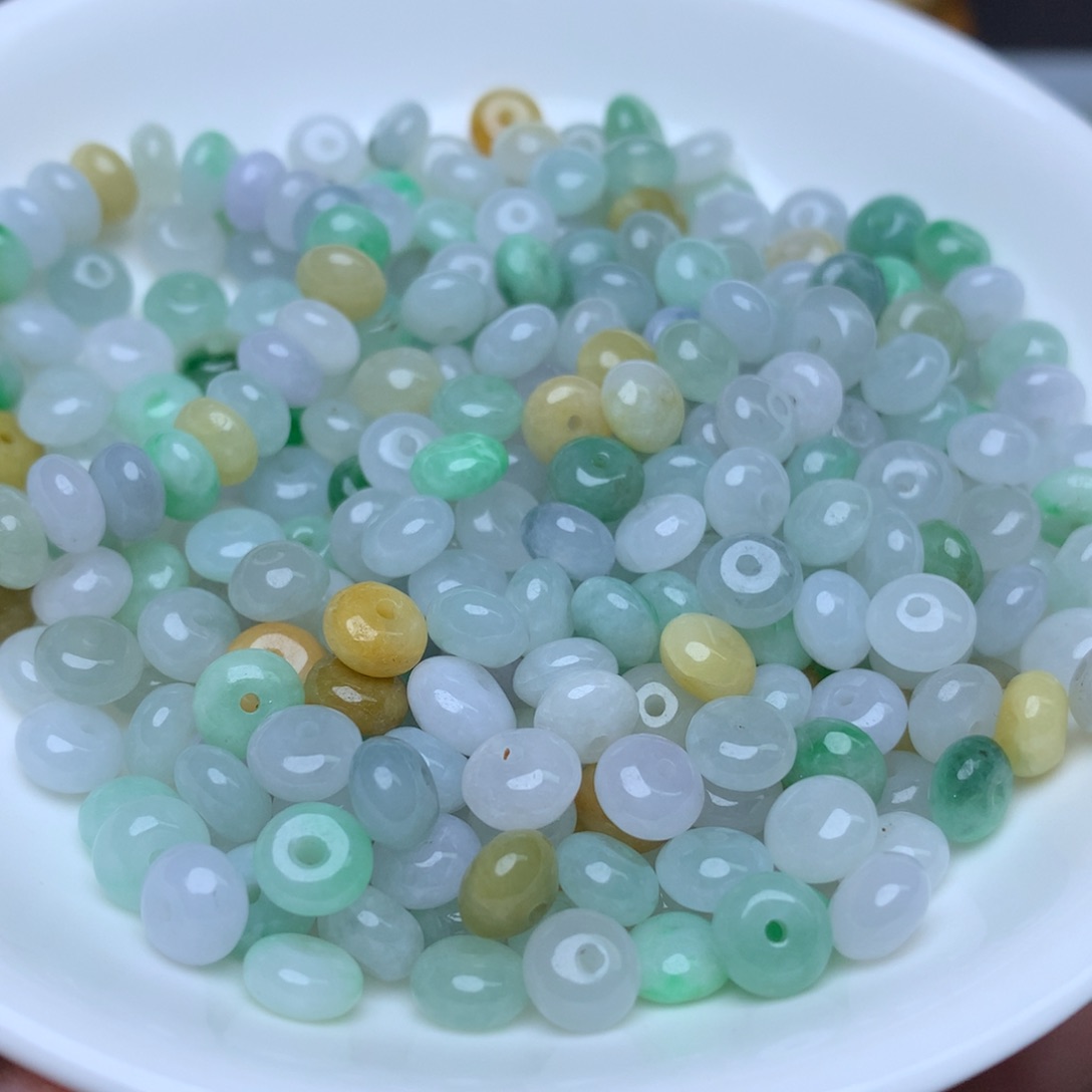 【闪购商品】翡翠手链未镶嵌卡3.6乘6.2冰三彩鼓珠40个