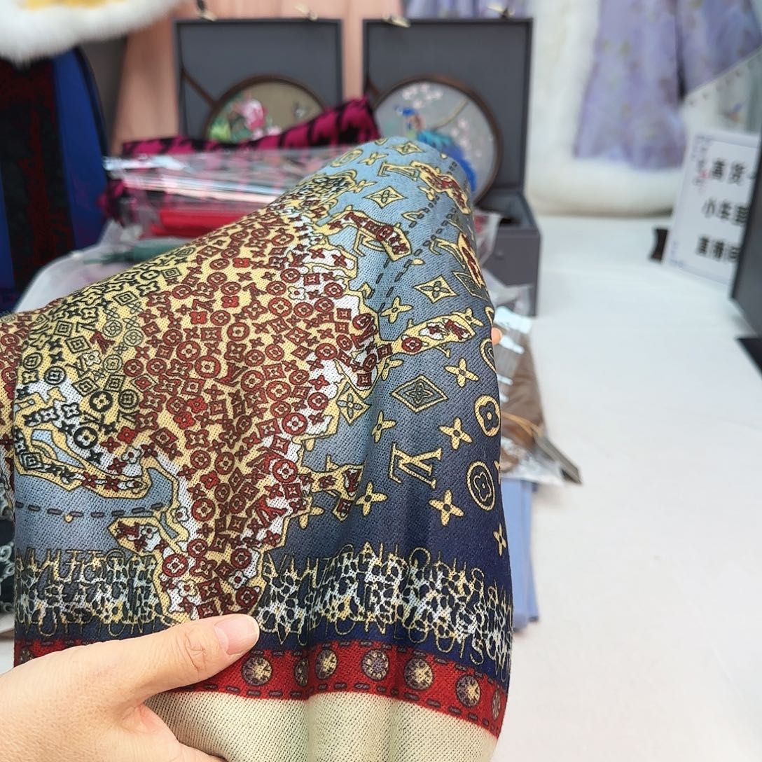 围巾披肩围巾披肩