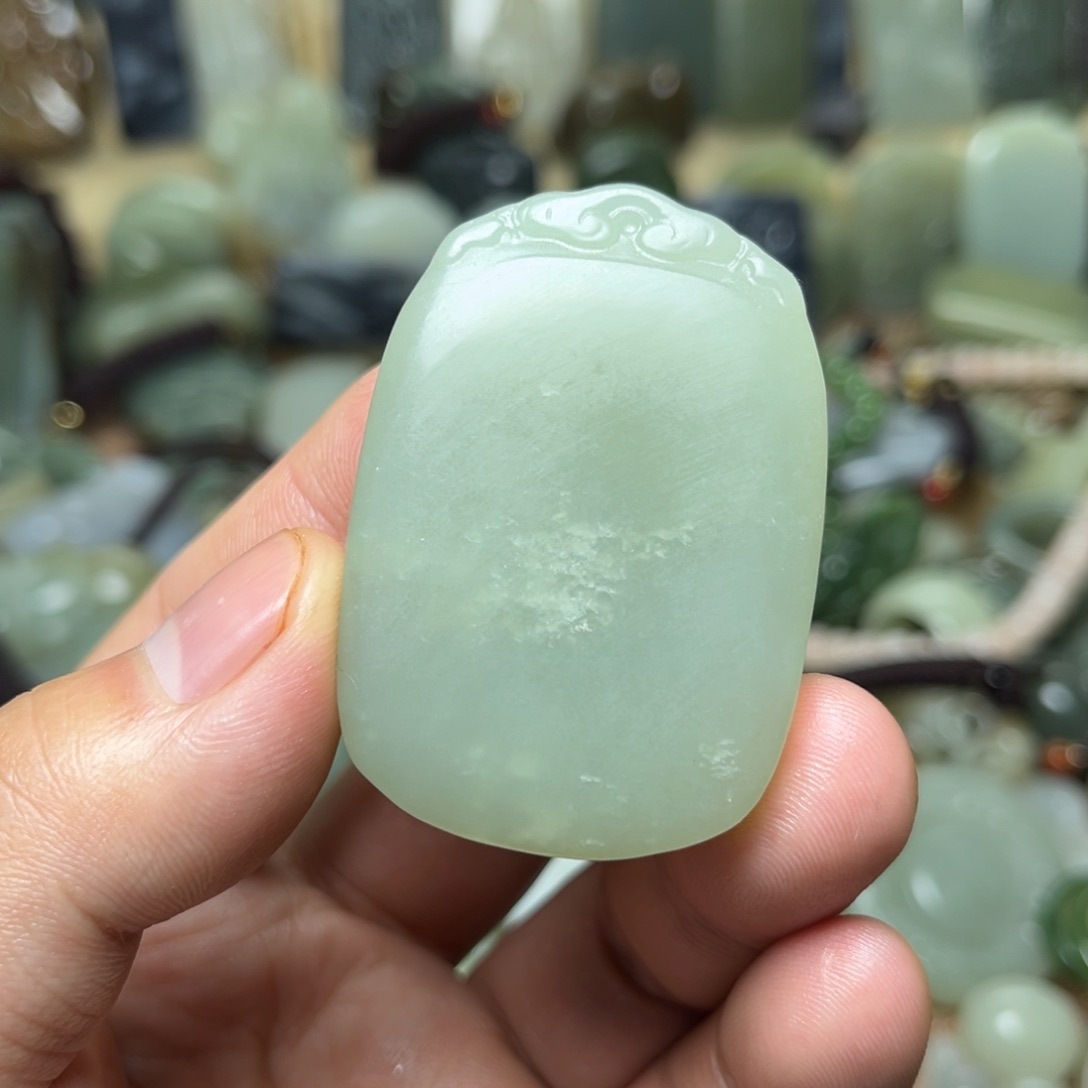 和田玉颈饰未镶嵌有棉