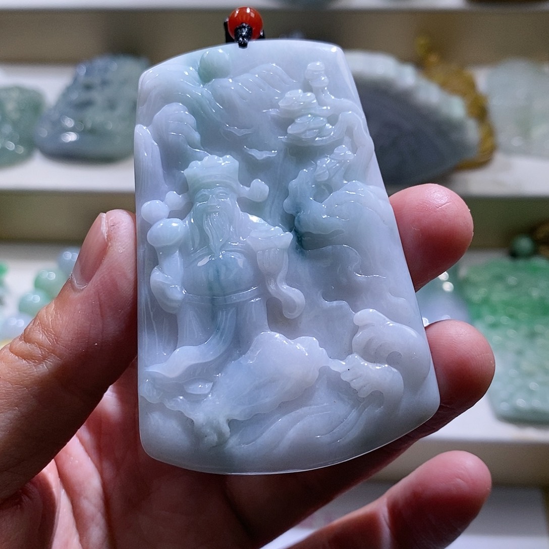 【闪购商品】翡翠颈饰未镶嵌山水财神