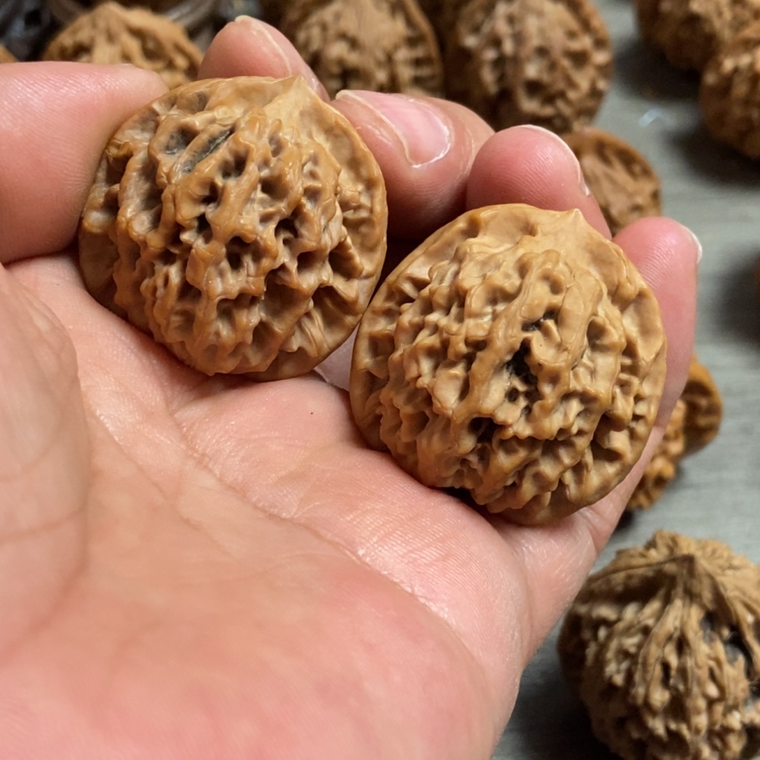 文玩核桃吊坠秦闷34尺