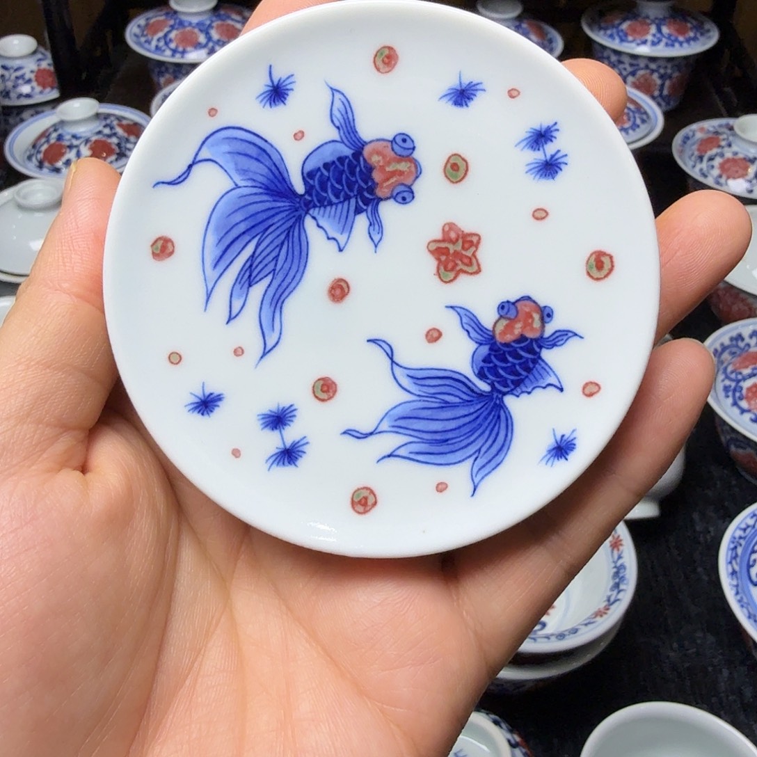 打***胖青花釉里红金鱼盖置微瑕