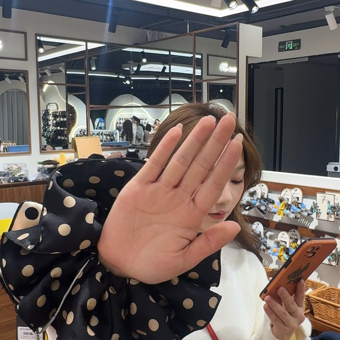 布艺非金属洗发水