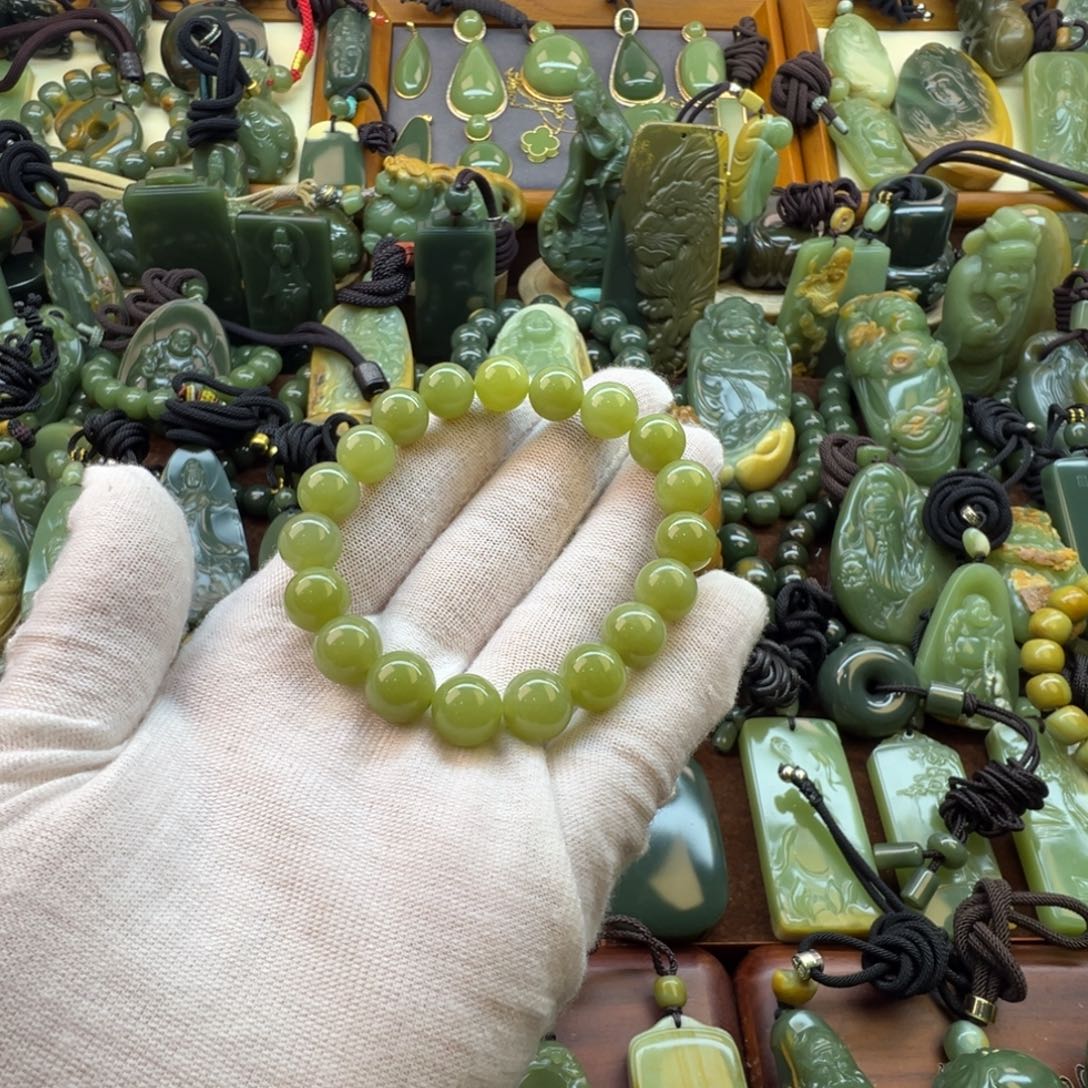 岫岩老玉（透闪石质玉）未镶嵌手链