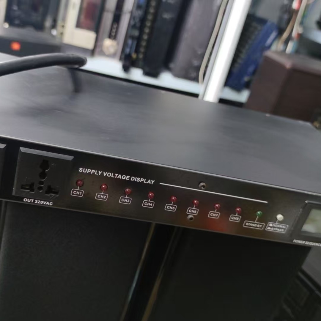 8新  时序器一台，不包邮费。