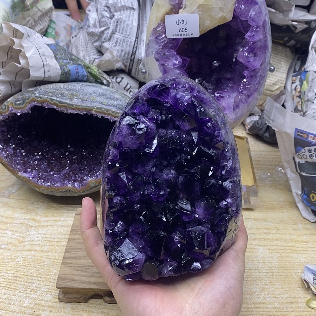 水晶未镶嵌大型摆件（非配饰）