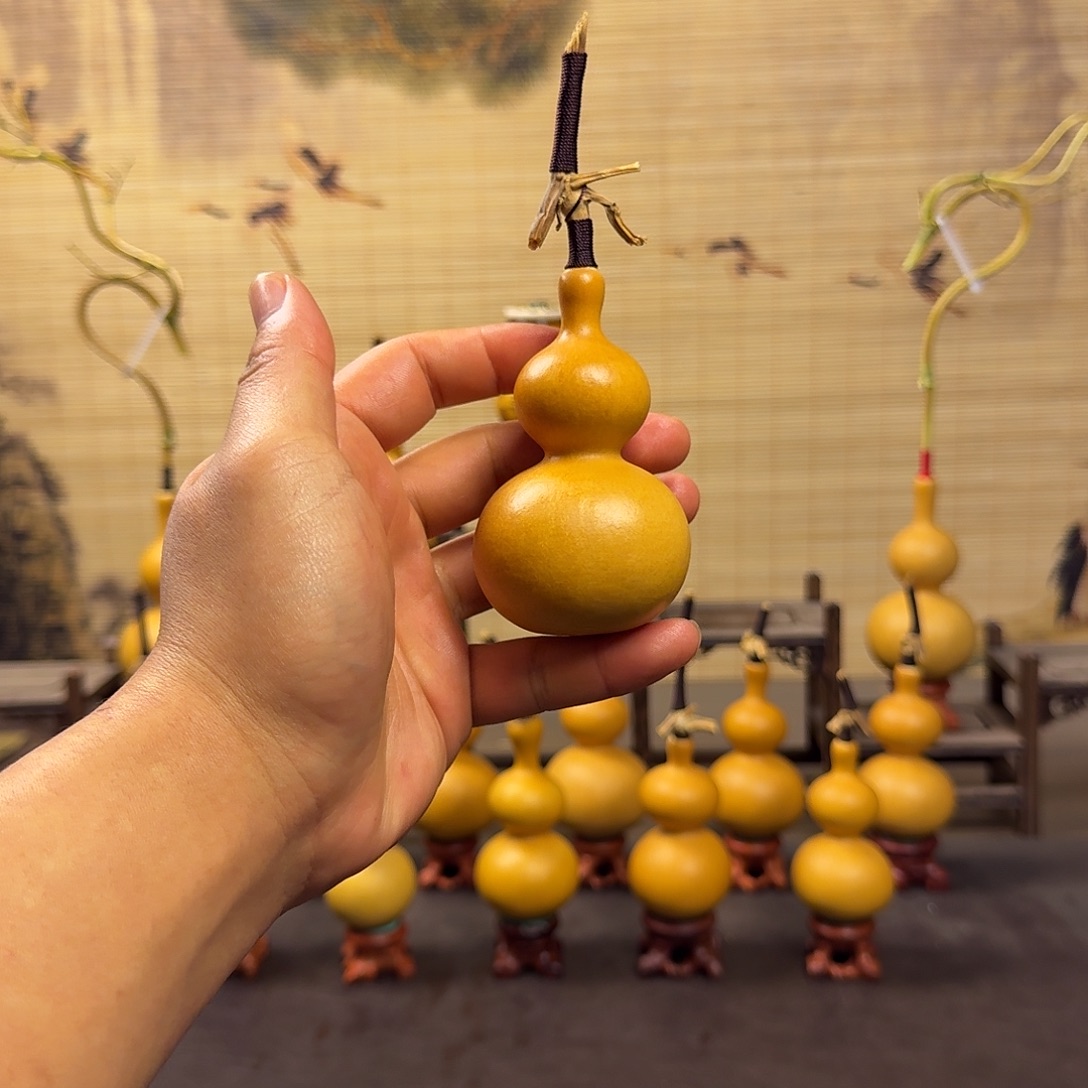 卿***主天然小葫芦手把件