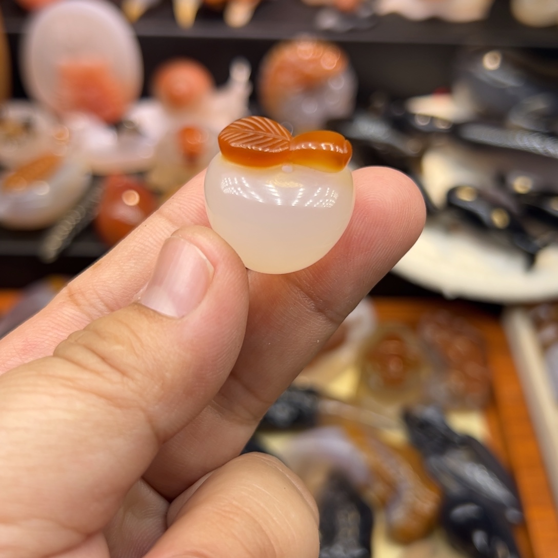 玛瑙/玉髓未镶嵌手玩摆件