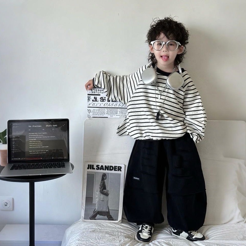 吼吼韩～【耳朵口袋】奶系童装穿搭超级好看的韩版条纹卫衣！