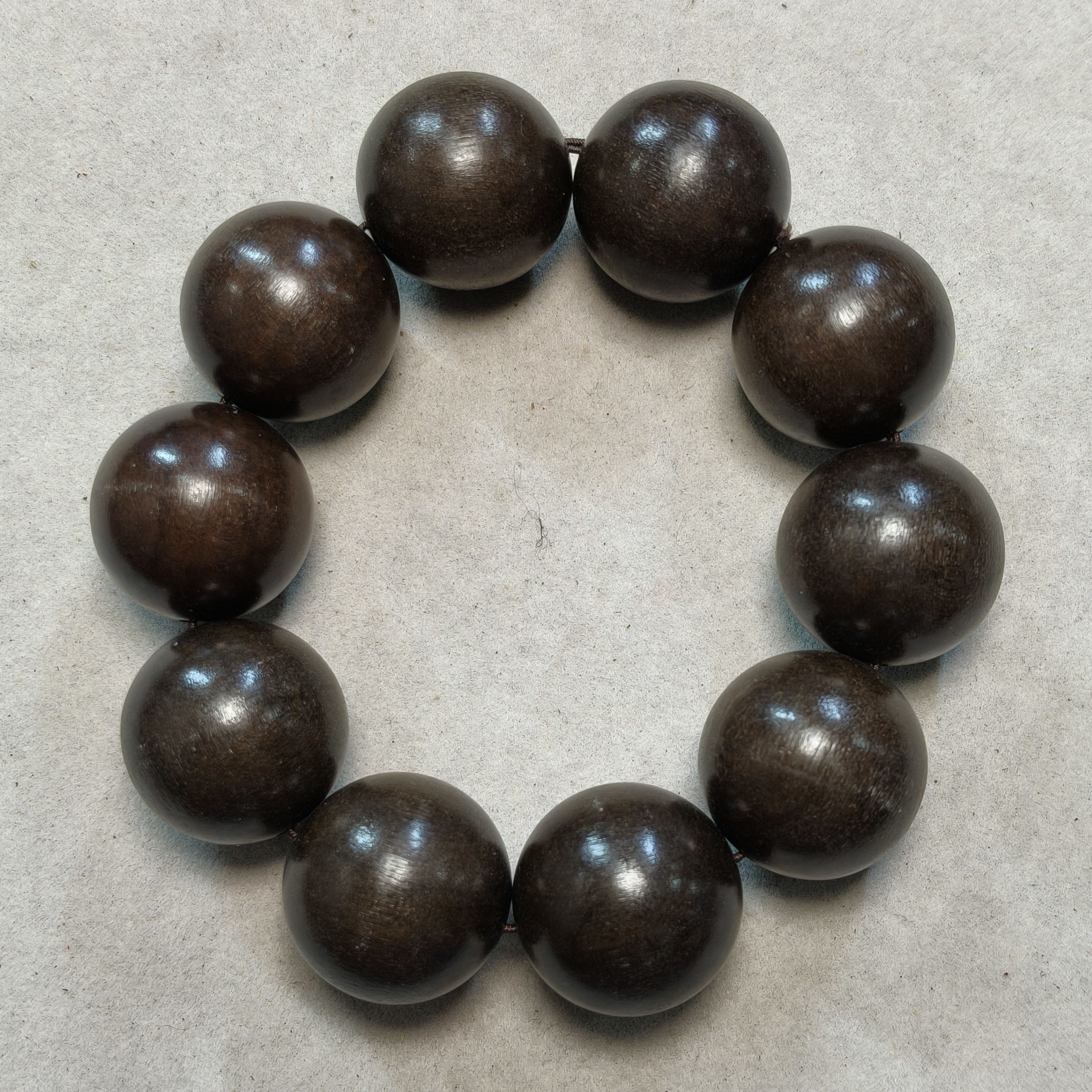 A414 阴沉乌木卡2.5圆珠单圈手串