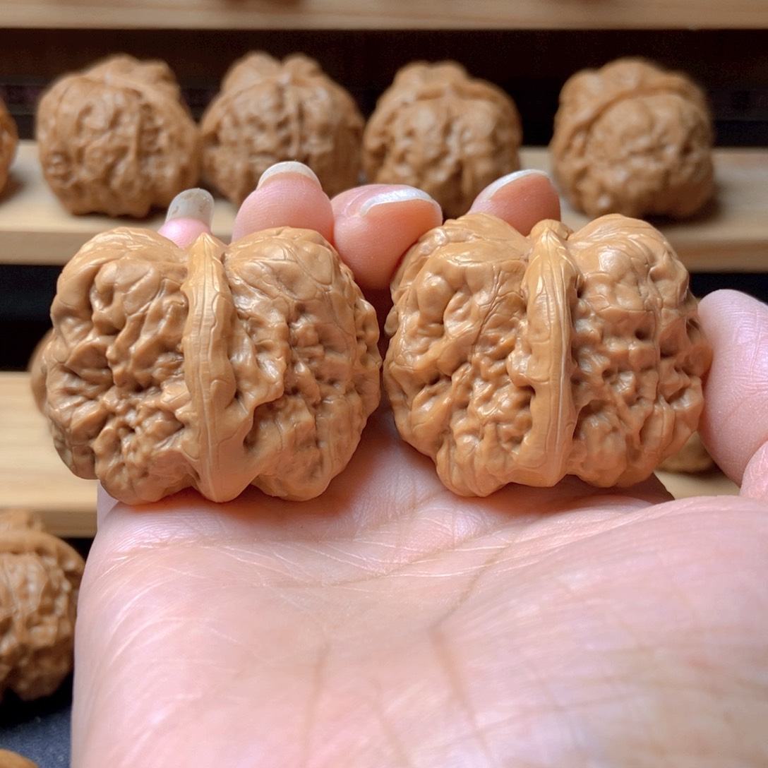 文玩核桃吊坠初**?蛤蟆头