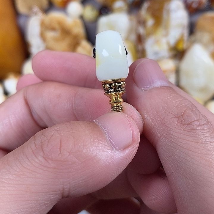 琥珀未镶嵌珠宝奇石我