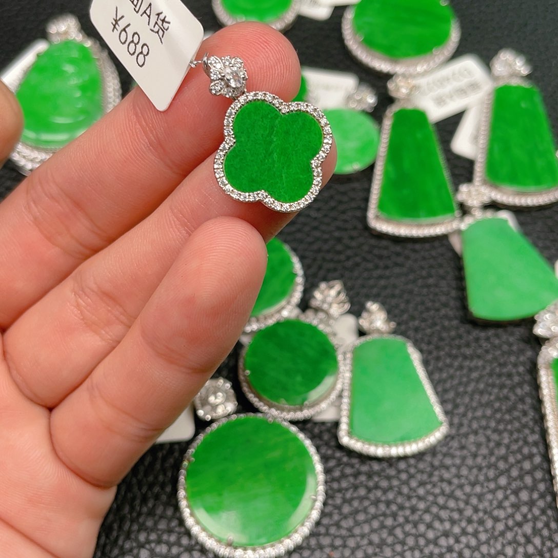 【闪购商品】翡翠吊坠(不含链)银S925镶嵌