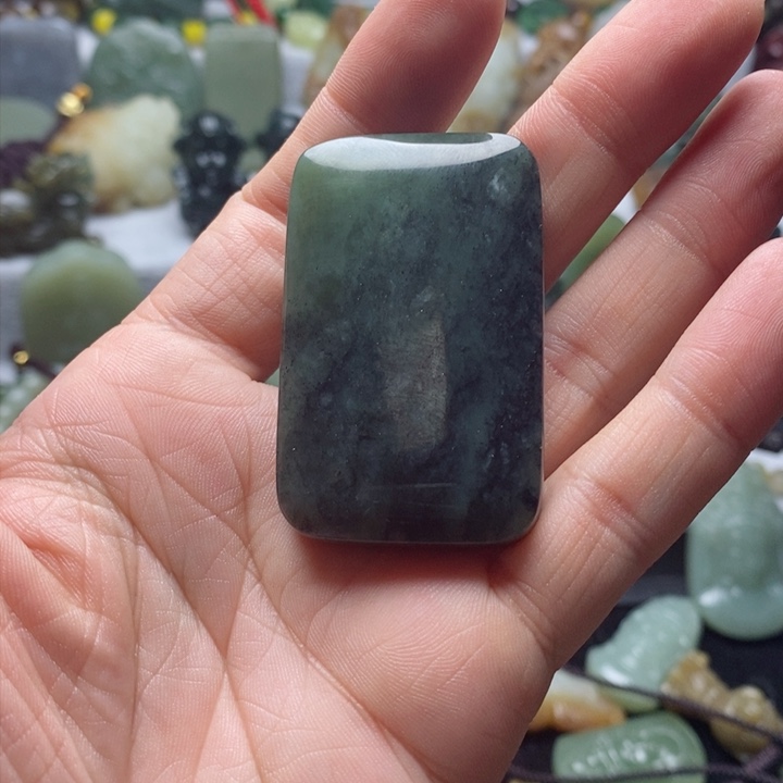 和田玉吊坠未镶嵌