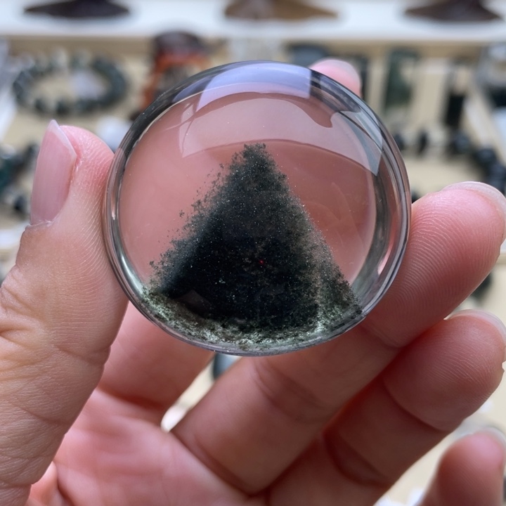 颈饰未镶嵌水晶绿幽灵金字塔圆牌