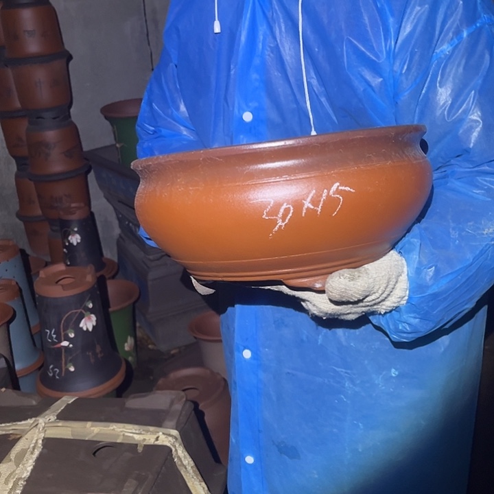 紫砂花盆紫砂花盆和小