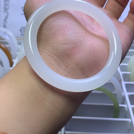 未镶嵌手串和田玉