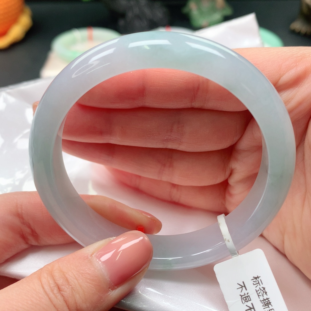 翡翠手镯未镶嵌56+糯冰 飘绿 小清新
