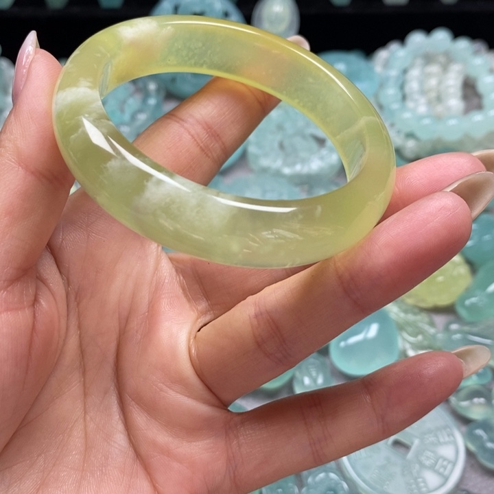 未镶嵌蛇纹石玉手镯