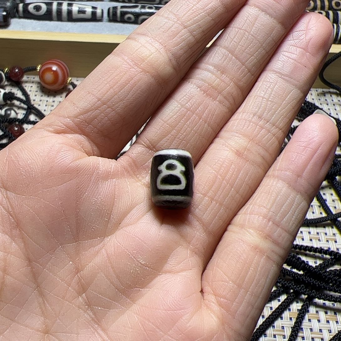 屁***@玛瑙/玉髓未镶嵌颈饰