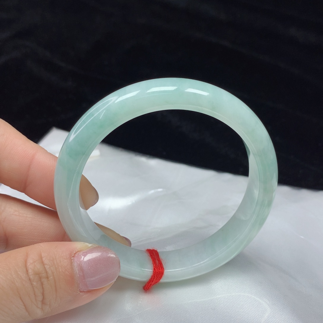 翡翠手镯未镶嵌正圈57.7