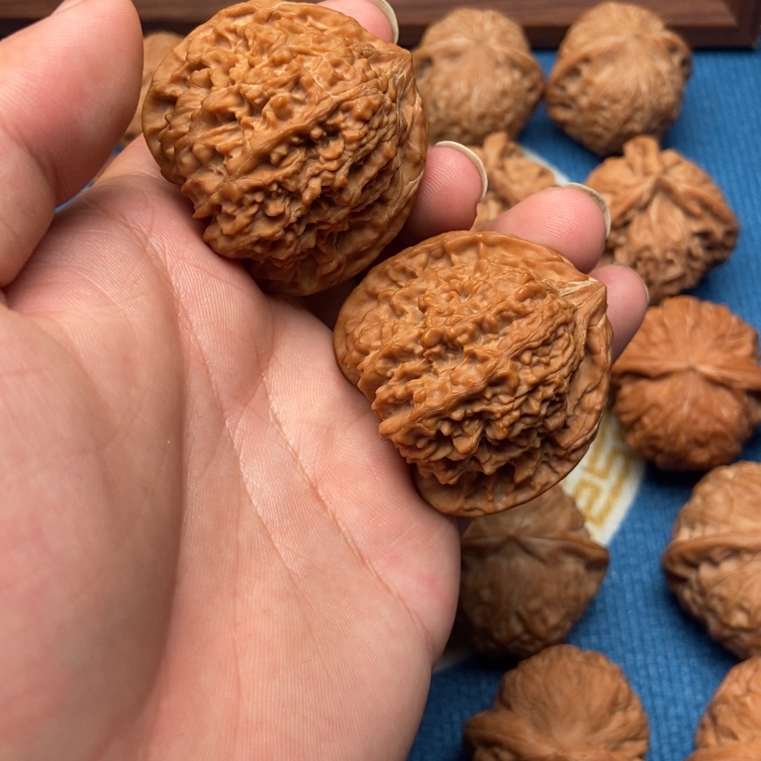 吊坠文玩核桃百花山