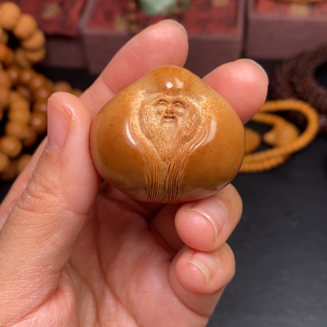 ****猴头核桃吊坠橄榄猴头