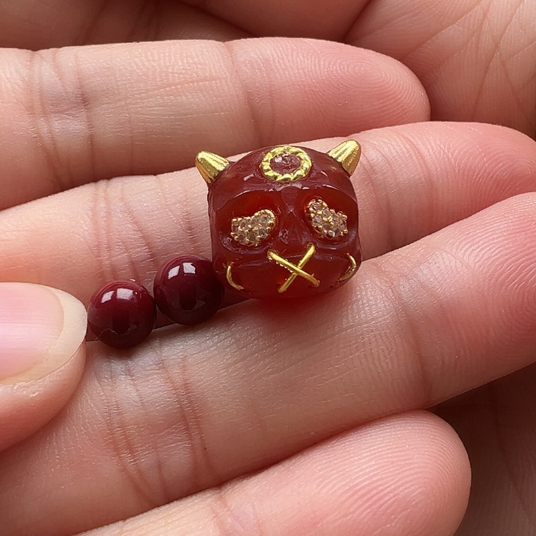 南红玛瑙颈饰未镶嵌