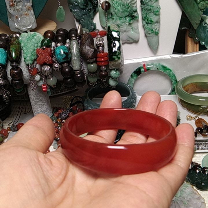 翡翠吊坠(赠链)未镶嵌