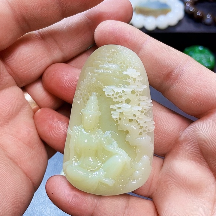 和田玉颈饰未镶嵌