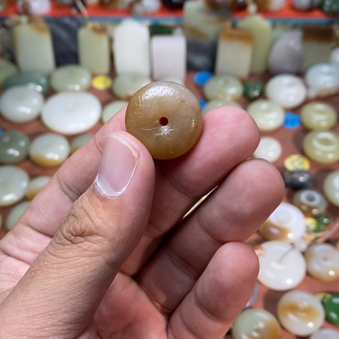 J***g和田玉未镶嵌吊坠(不含链)