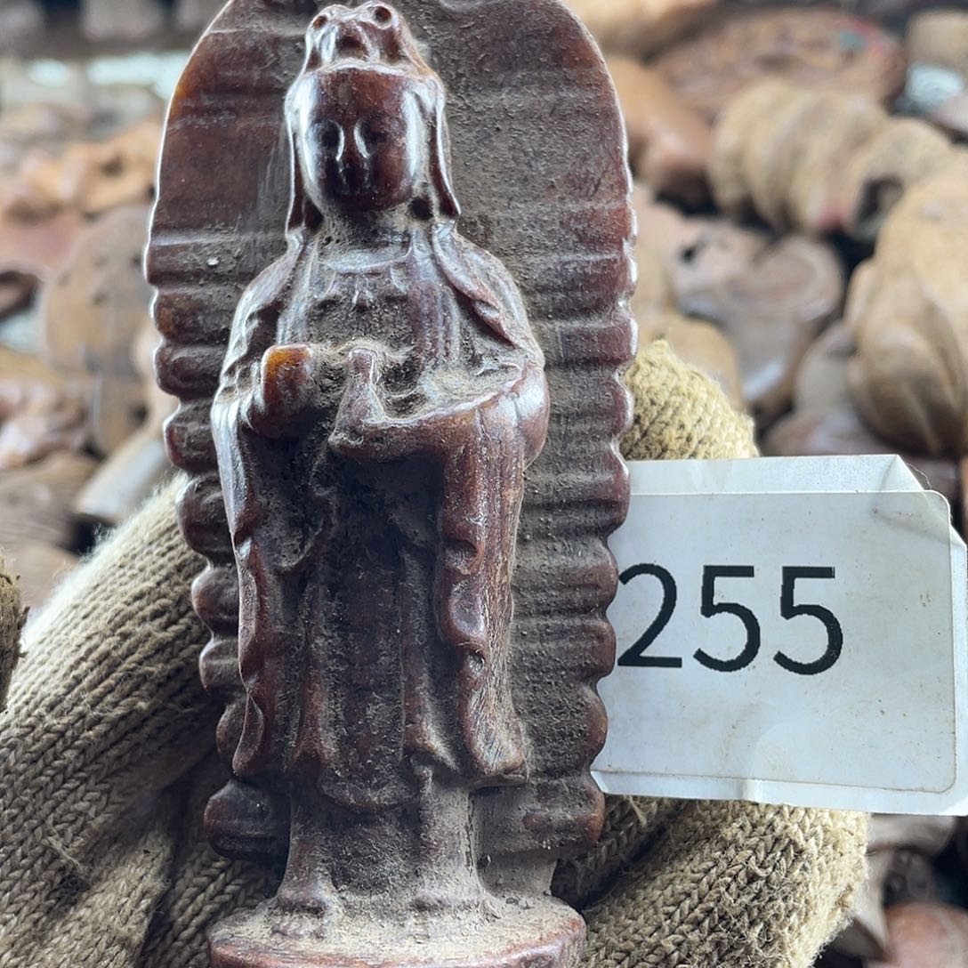 和田玉（糖玉）未镶嵌挂件