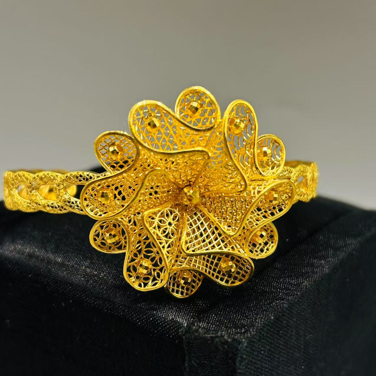 A播 23.77g足金999手镯d