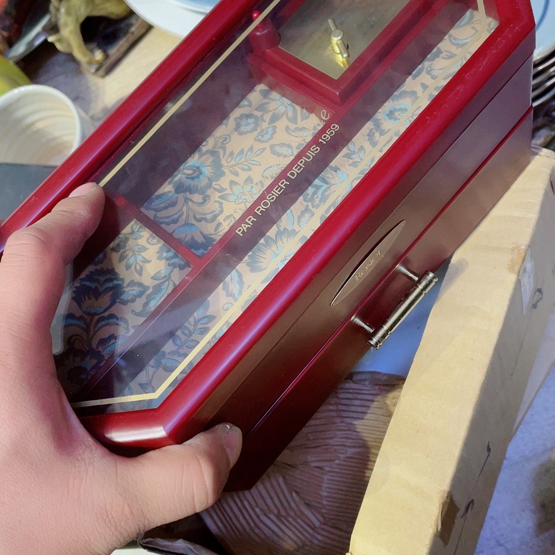 宠***儿中古物品，谨慎参拍