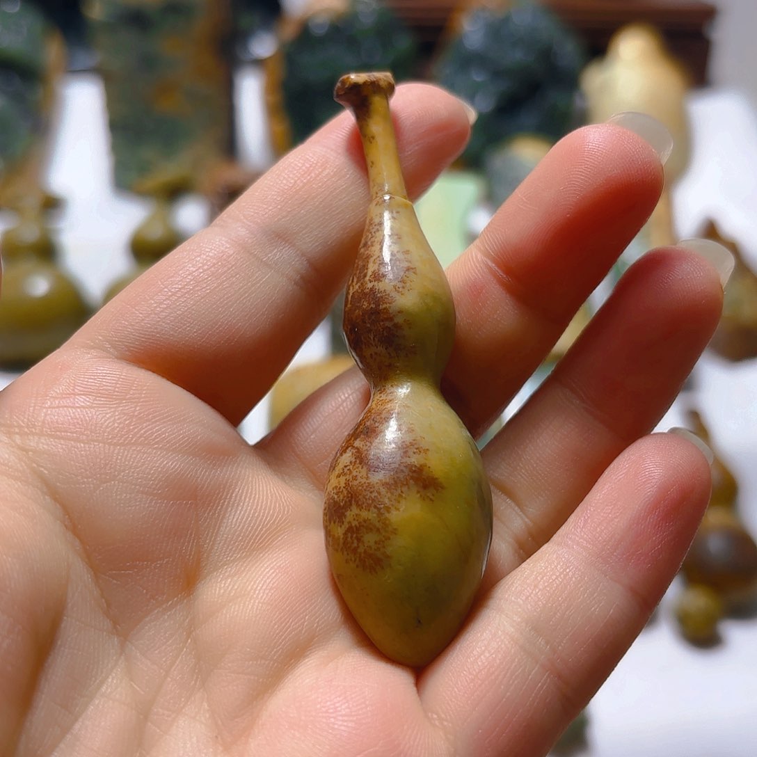 岫岩河磨玉（透闪石质玉）未镶嵌挂件