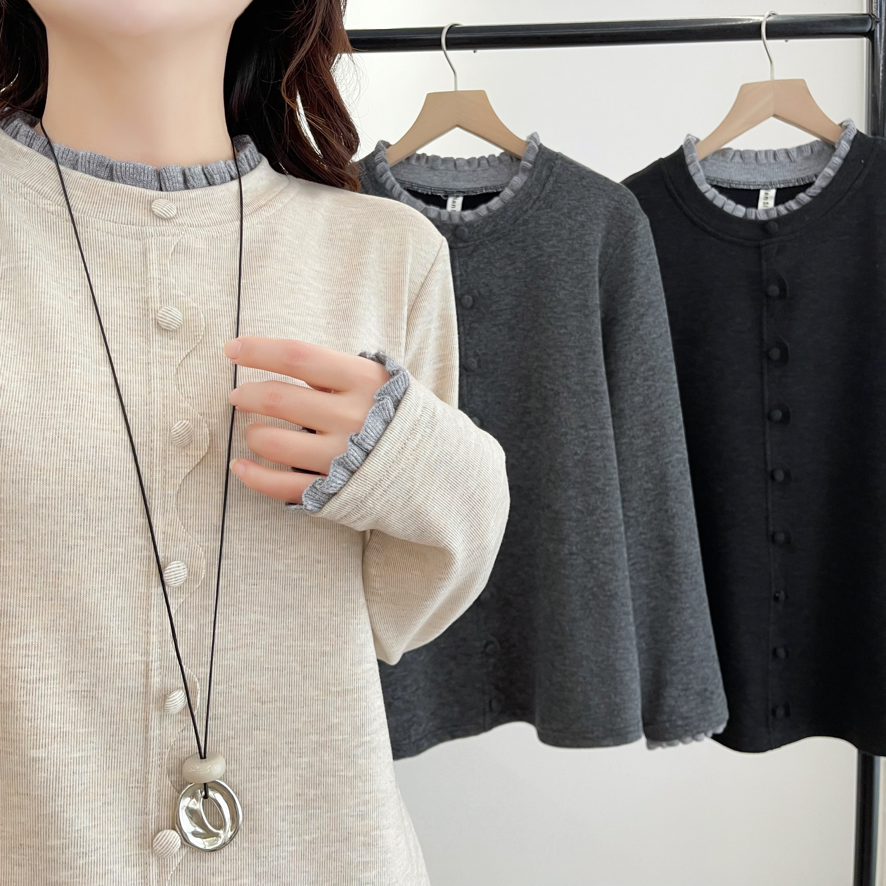 大鱼大码休闲洋气显瘦女长袖打底时尚保暖慕斯绒圆领针织拼接