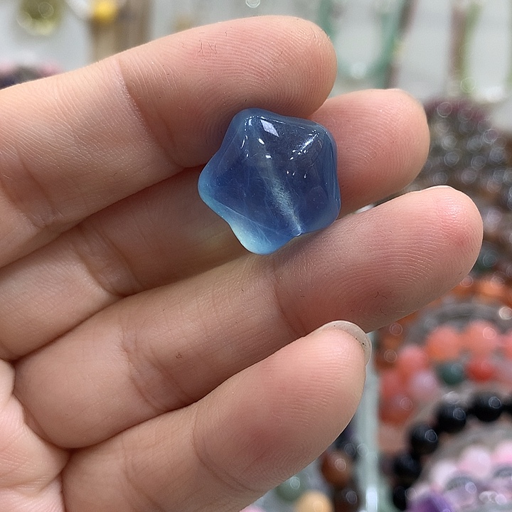 未镶嵌颈饰水晶?****?天然