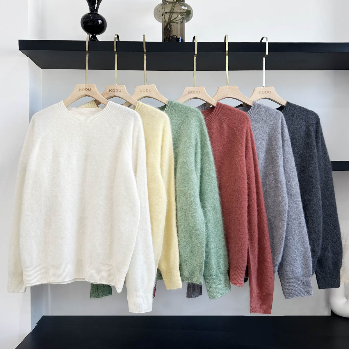 【刻度KODU】EN-5960冬季简约风气质百搭云雾毛绒感圆领纯色针织衫
