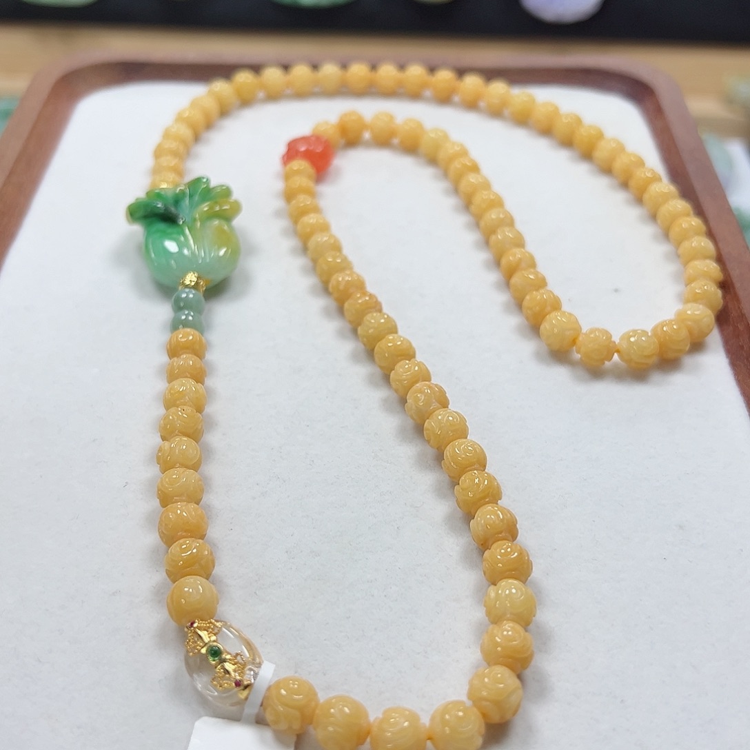 颈饰未镶嵌翡翠项链