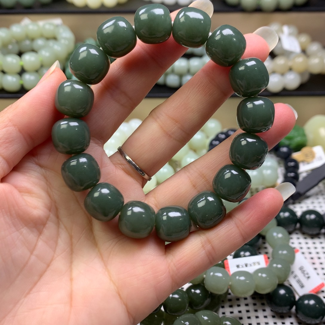 和田玉手链未镶嵌奔***弟