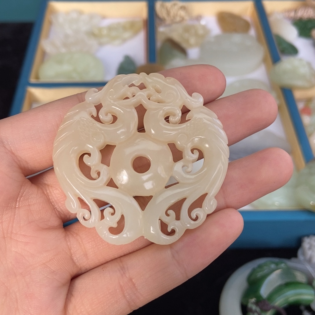 和田玉吊坠未镶嵌