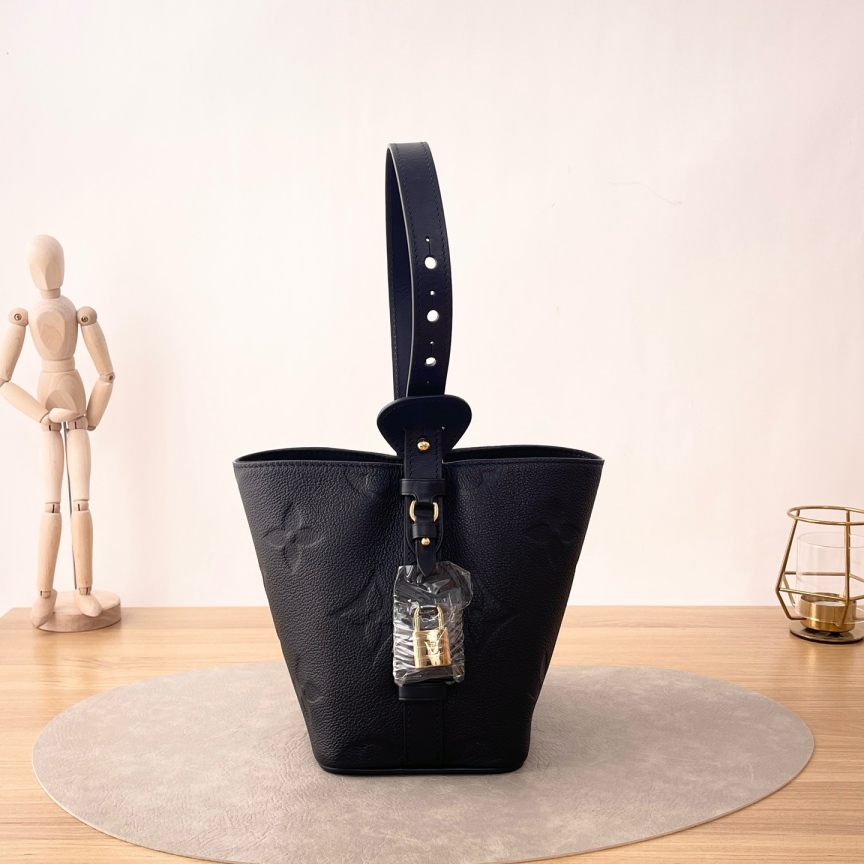 99新 LouisVuitton/路易威登 All In BB /单肩包/0199