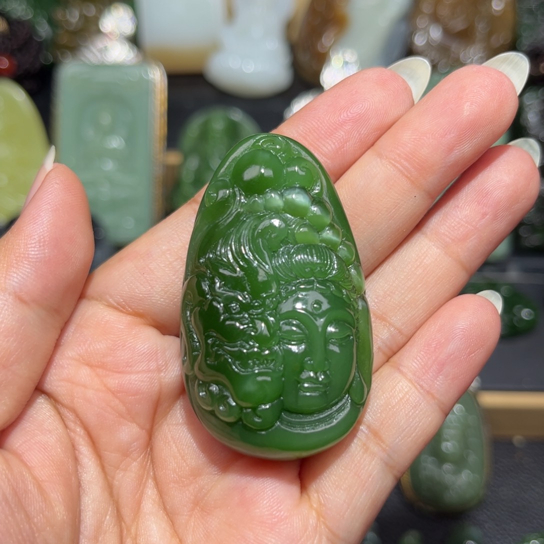 颈饰未镶嵌和田玉